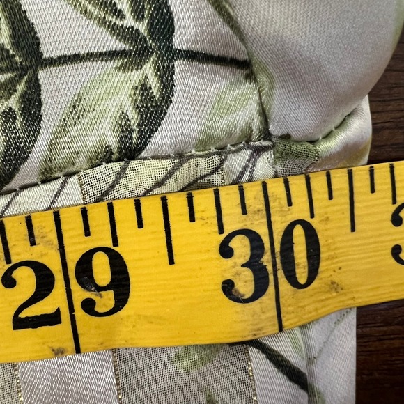 Maggie Barnes Button Down Top Size 32 W Floral Nature Inspired Lightweight Satin - Picture 8 of 10